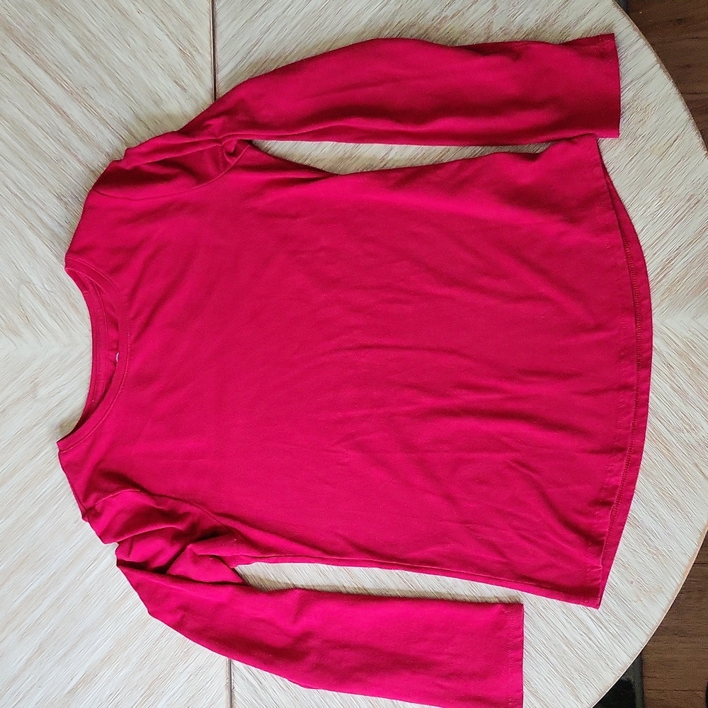 Red t-shirt